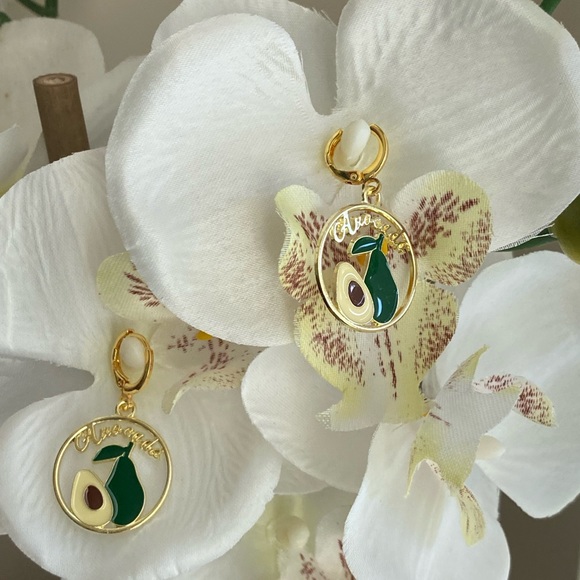Cute & Funky avocado mini hoop gold earrings - Picture 6 of 7